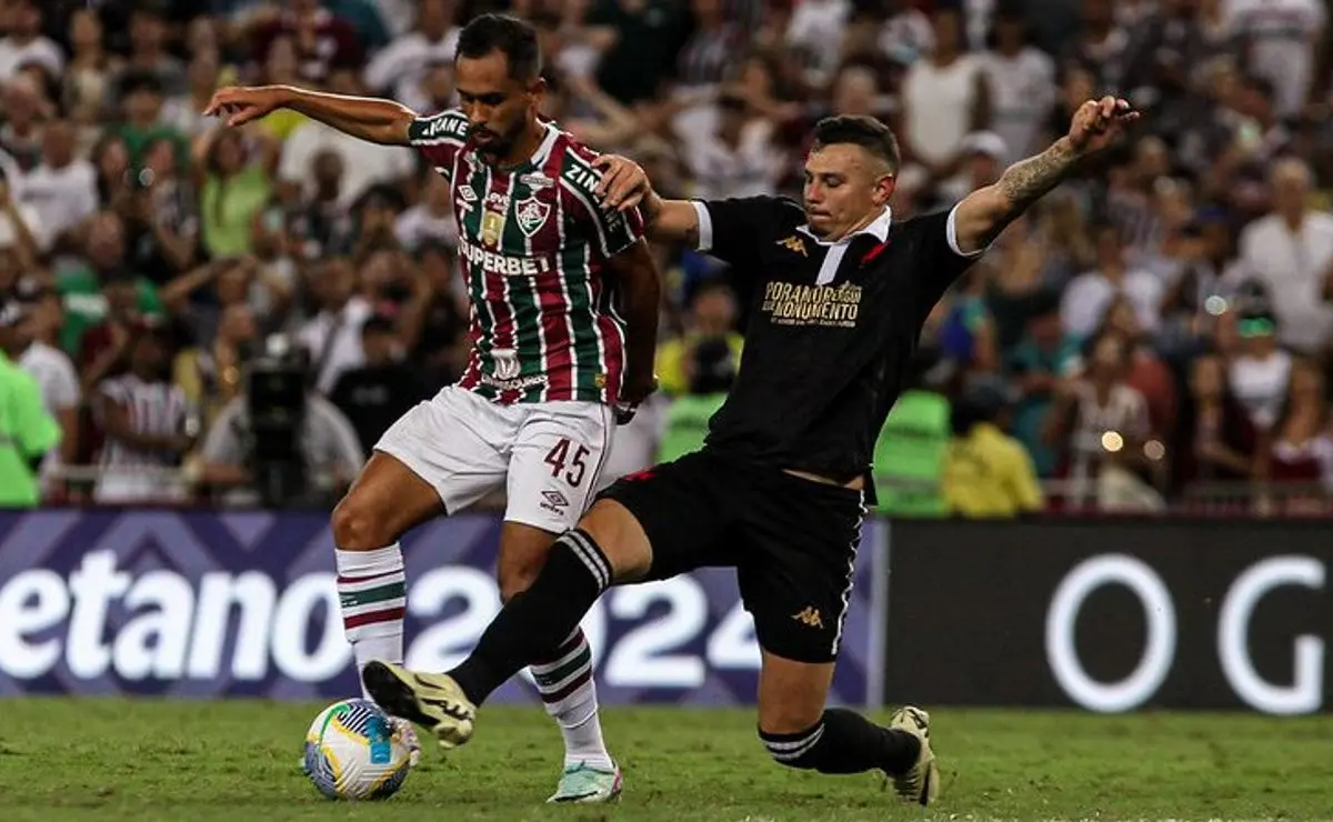 Vasco enfrenta Fluminense pelo Campeonato Carioca no Estádio Nacional de Brasília, conhecido como Mané Garrincha