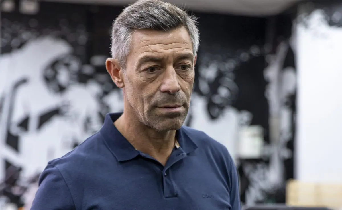 Wendel pode voltar ao Porto após não convencer Pedro Caixinha no Santos