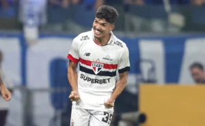 William Gomes será vendido pelo São Paulo e o clube já definiu quem o substituirá