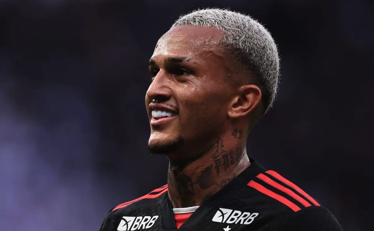 Atuação de gala de Wesley contra Vasco impacta torcida do Flamengo.