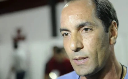"Edmundo acusa Pedrinho: 'Eu nunca fui fã do futebol do mineiro'"