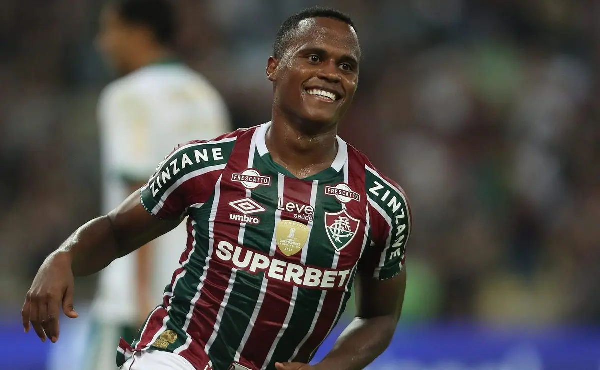 Fluminense anuncia intensa contratação de Jhon Arias