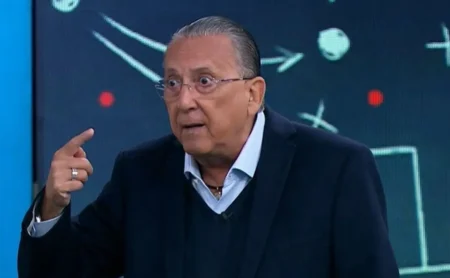 Galvão Bueno celebra Flamengo, citando a defesa de Filipe Luís após vitória sobre Botafogo