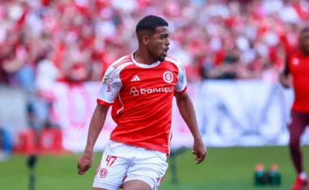 Gustavo Prado, talento do Internacional, soria atenção do Manchester United.