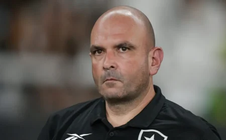 Leitura evidencia que pouca preparação prejudicou Botafogo contra Flamengo