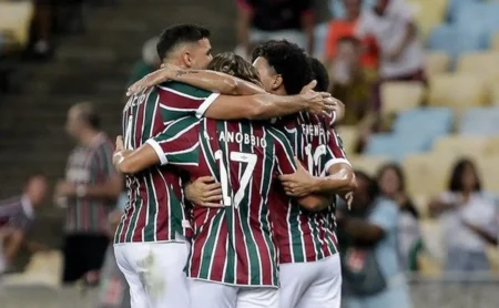 Mano Menezes defina o plano para o Fluminense na Copa do Brasil