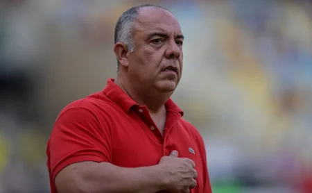 Marcos Braz reage tranquilamente após o Flamengo conquistar a Supercopa do Brasil