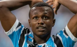 Nathan Fernandes despede-se do Grêmio com um emotivo post nas redes sociais