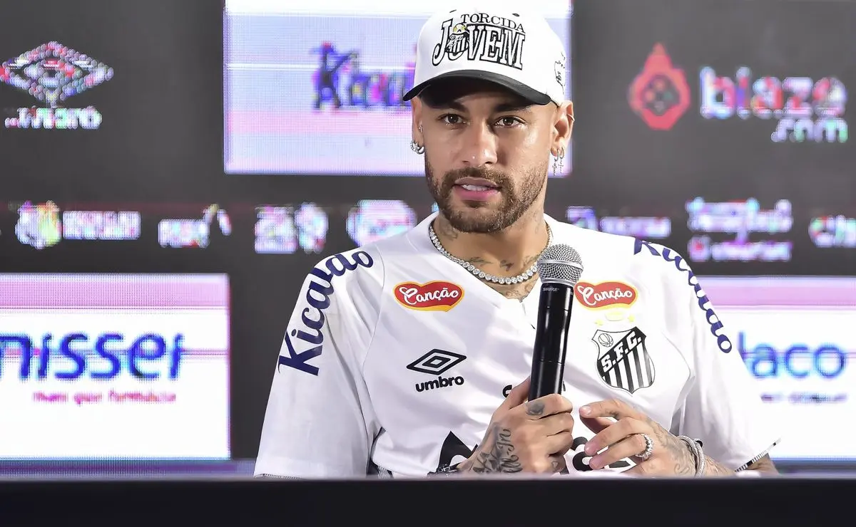 Santos tem situação bem otimista para ter Neymar até a Copa do Mundo de 2026 e além.