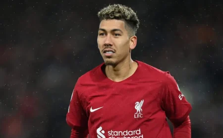 Torcida pede solução para ataque do Palmeiras com Roberto Firmino e Breno como dupla ofensiva