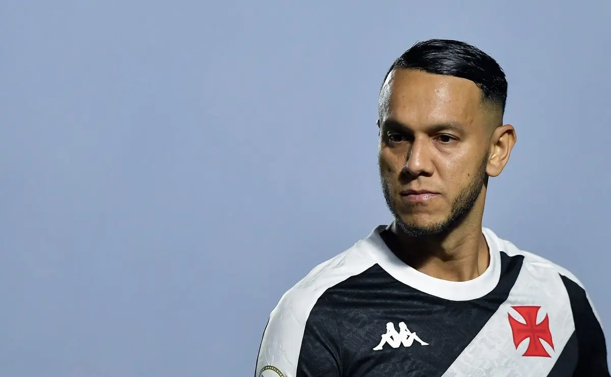 Souza: Poucos jogos pelo Vasco em 2025 após inatividade desde janeiro