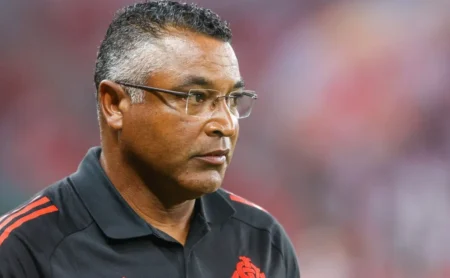 Roger Machado Analisa Duelo GreNal na Final do Gauchão e Anuncia: "Precisamos Celebrar"