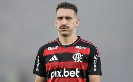 Caio Ribeiro Eleva Léo Ortiz, do Flamengo, ao Pódio dos Defensores Mais Técnicos do Brasil