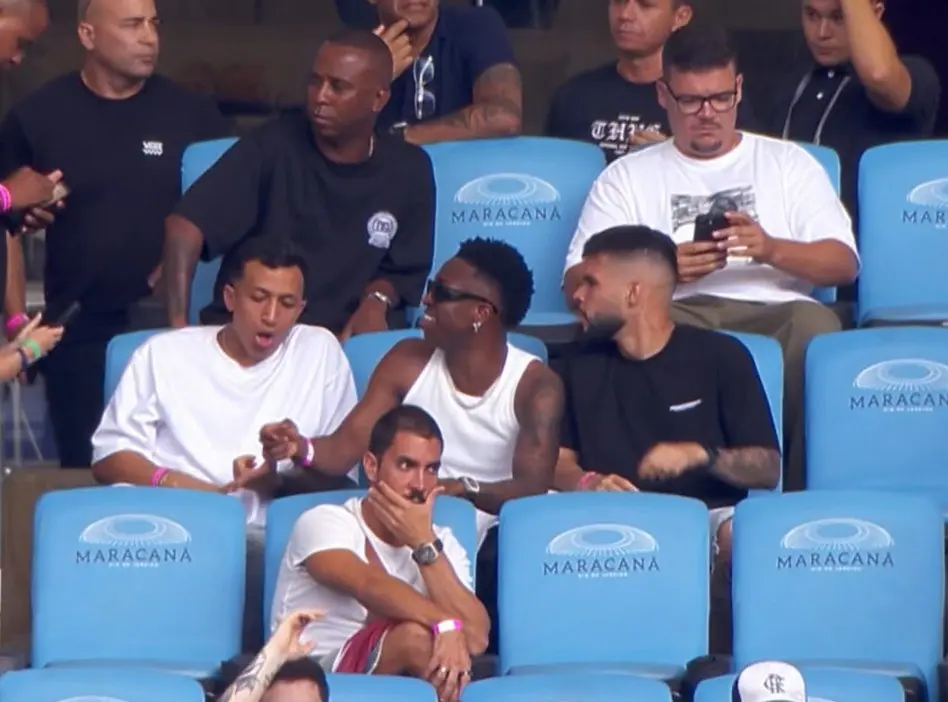 Vini Jr. marca presença no Maracanã para a final do Cariocão entre Flamengo e Fluminense