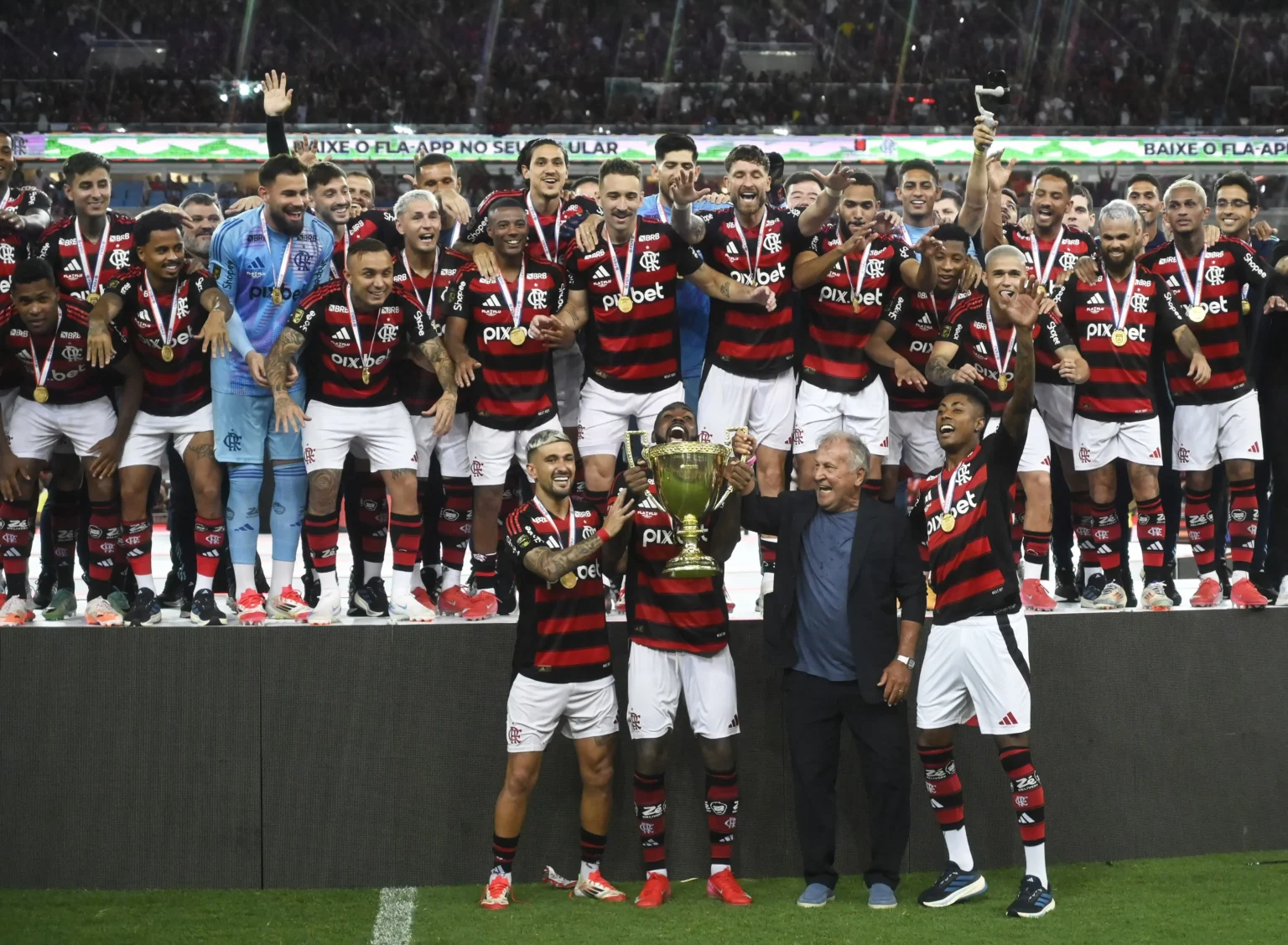 Boto exalta Flamengo de Filipe Luís: "Superior a 70% dos times da Premier League"