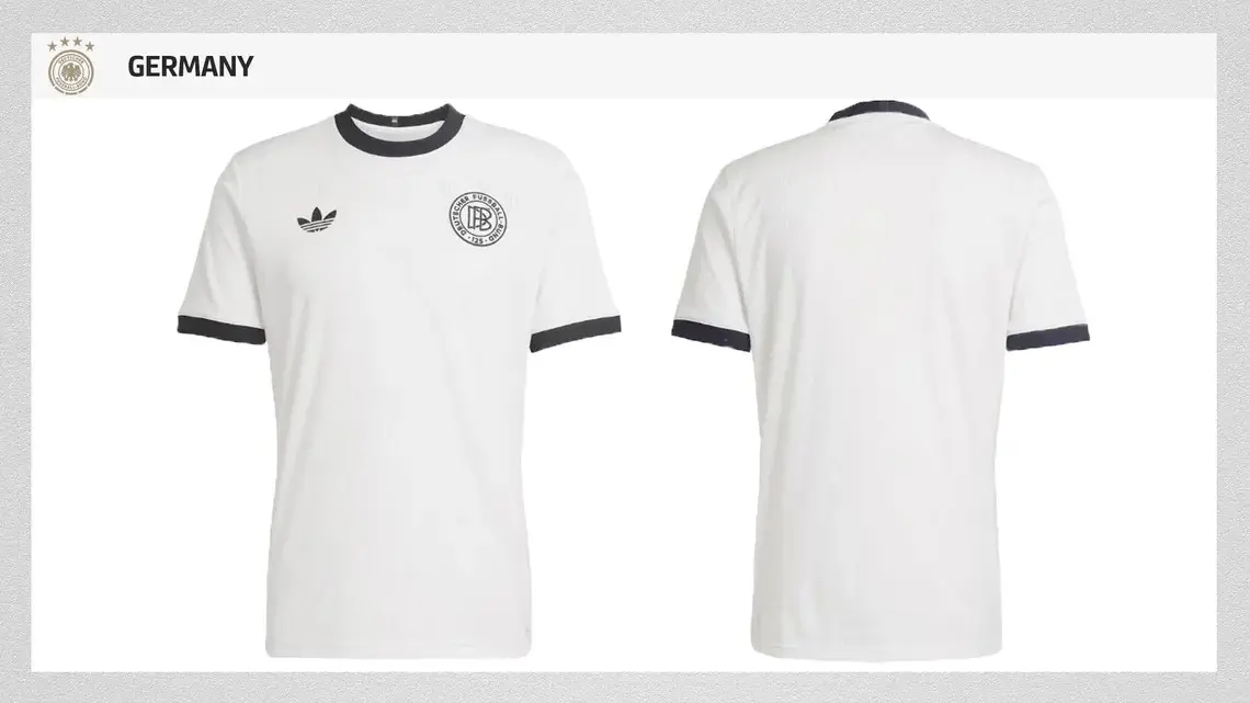 Alemanha celebra 125 anos da seleção com uniforme em honra a Beckenbauer.