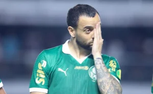 Felipe Anderson no Palmeiras: Titular contra o Corinthians surge como possibilidade repentina
