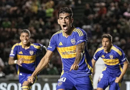 Zagueiro do Boca Juniors provoca Kane sobre confronto no Mundial: "Vou para matar"