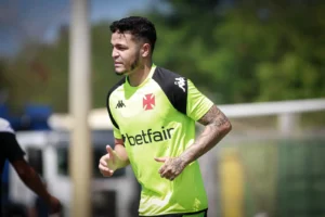 Vasco: Coutinho e Adson na comissão técnica para a estreia no Brasileirão