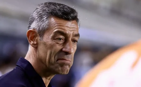 Caixinha frustrado com reforço: Santos busca rescisão de Léo Godoy
