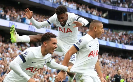 Palmeiras sonda Emerson Royal, ex-Tottenham, para reforçar lateral