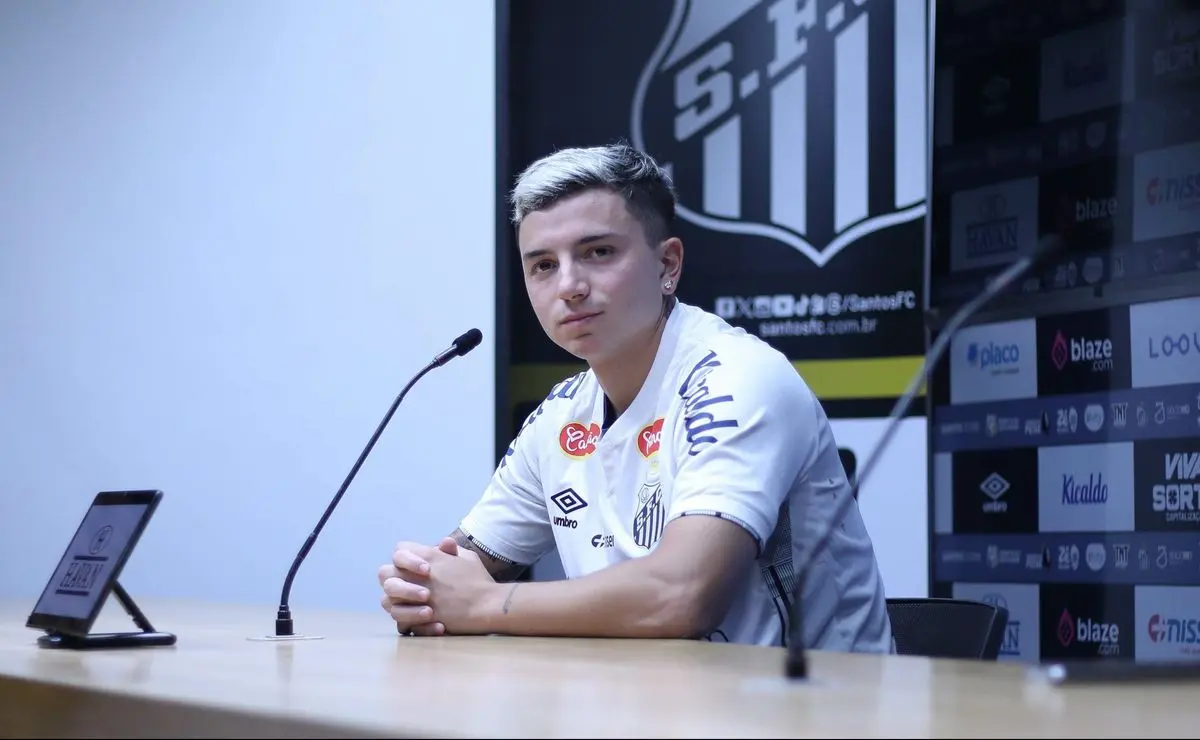 Barreal, o 'culpado' pela falta de reforços no Santos após solicitação de Pedro Caixinha