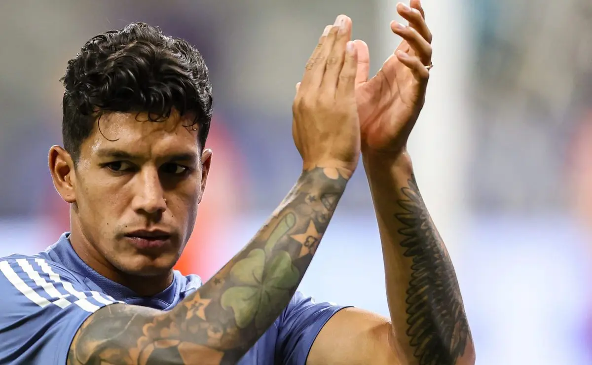 Romero atrai interesse de clubes argentinos após passagem pelo Vélez Sarsfield e pode sair do Cruzeiro