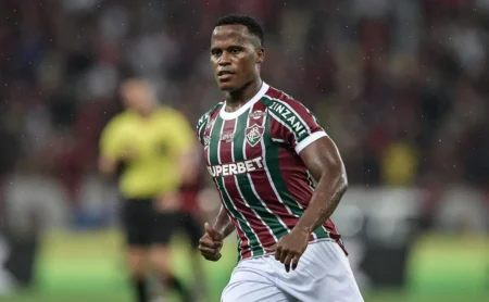 Abril: Fluminense enfrenta maratona de jogos em busca de títulos nas três frentes