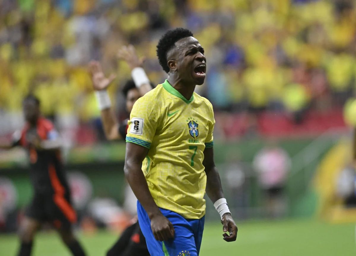 Alívio de Vini: Brasil oscila, mas vence Colômbia com gol salvador