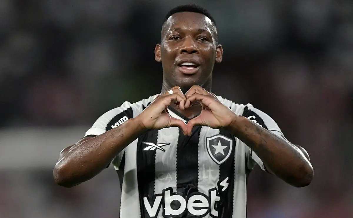 Patrick de Paula se destaca, e comentarista exalta volante em amistoso do Botafogo