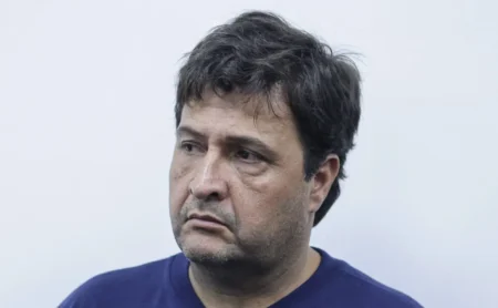 Ronald Deixa o Grêmio: Alberto Guerra Considera Negociá-lo na Europa