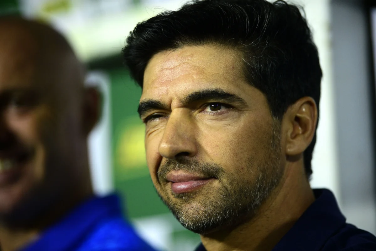 Abel Ferreira Busca Recorde Inédito para Consolidar Liderança no Palmeiras