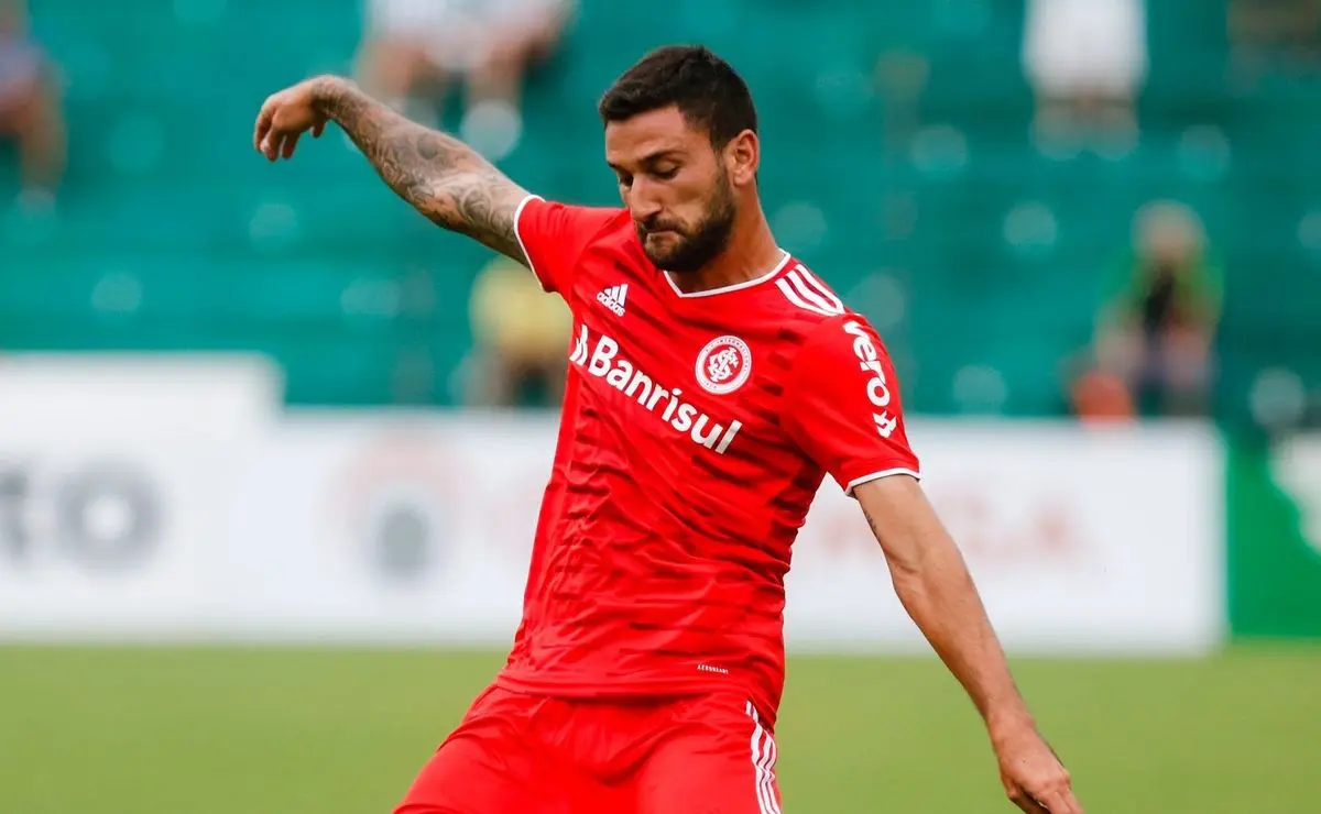 Ex-jogadores do Internacional em busca do título estadual