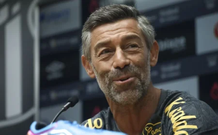 Folga Pós-Derrota: Pedro Caixinha Libera Elenco do Santos