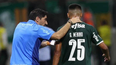 Gabriel Menino revive bom momento no Atlético-MG e relembra dificuldades no Palmeiras: “Mulheres, amigos e festas”