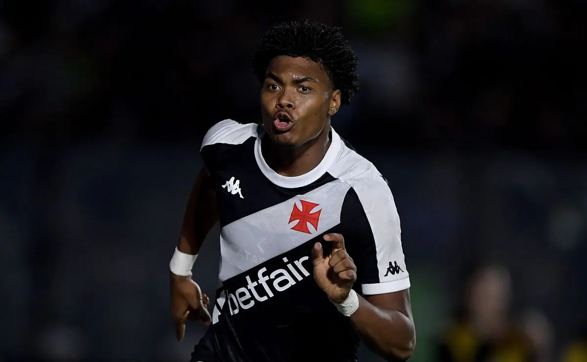 Vasco decide nova venda de atacante após lesão e situação informada no GB