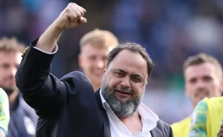 São Paulo 'dribla' o Vasco e acerto é garantido com aporte de Evangelos Marinakis