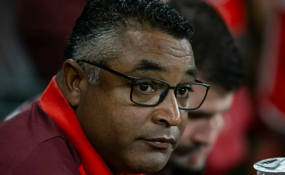 Desfalque no Internacional: Roger Machado Ajusta Estratégia para Enfrentar o Palmeiras