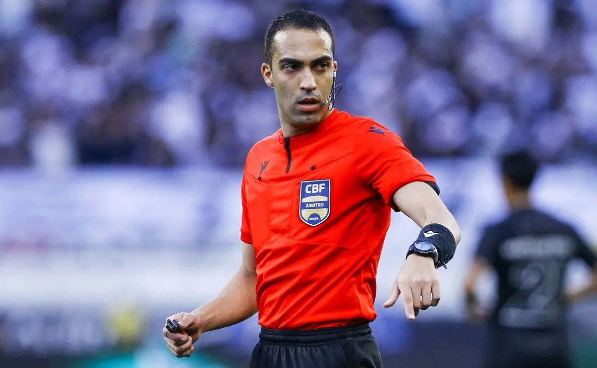 Escalação da arbitragem para Botafogo e São Paulo no Nilton Santos pelo Brasileirão