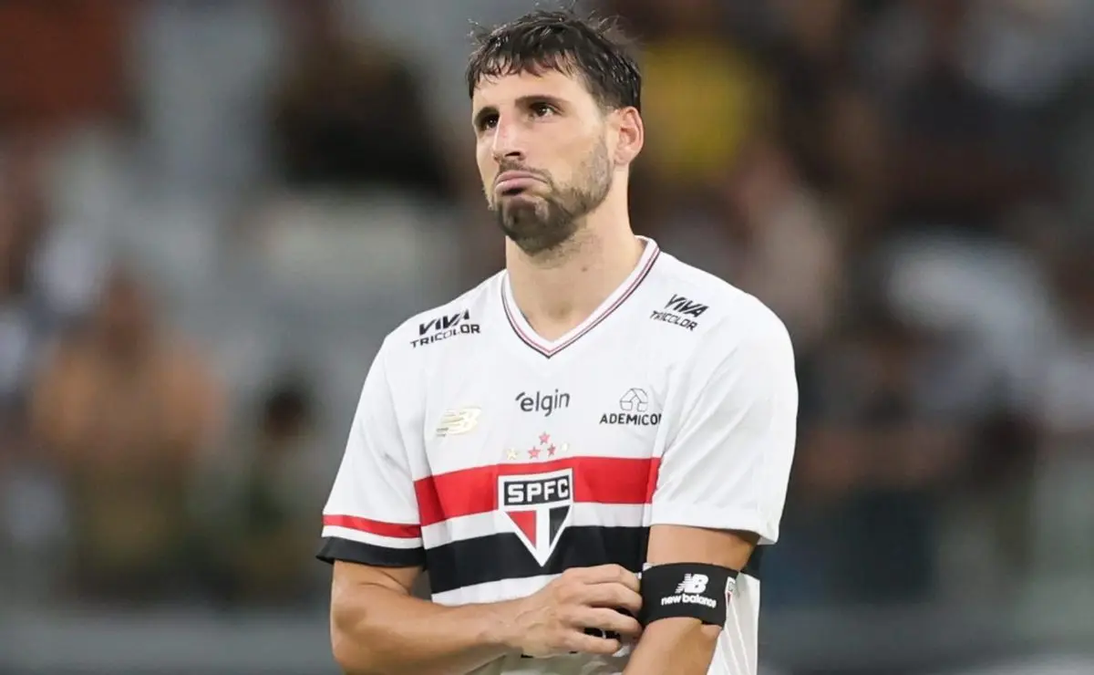 São Paulo: Início Desafiador no Brasileirão e a Pressão por Recuperação