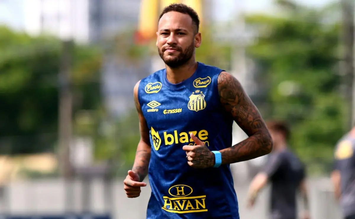 Neymar no time titular do Santos em treino sob comando de César Sampaio.