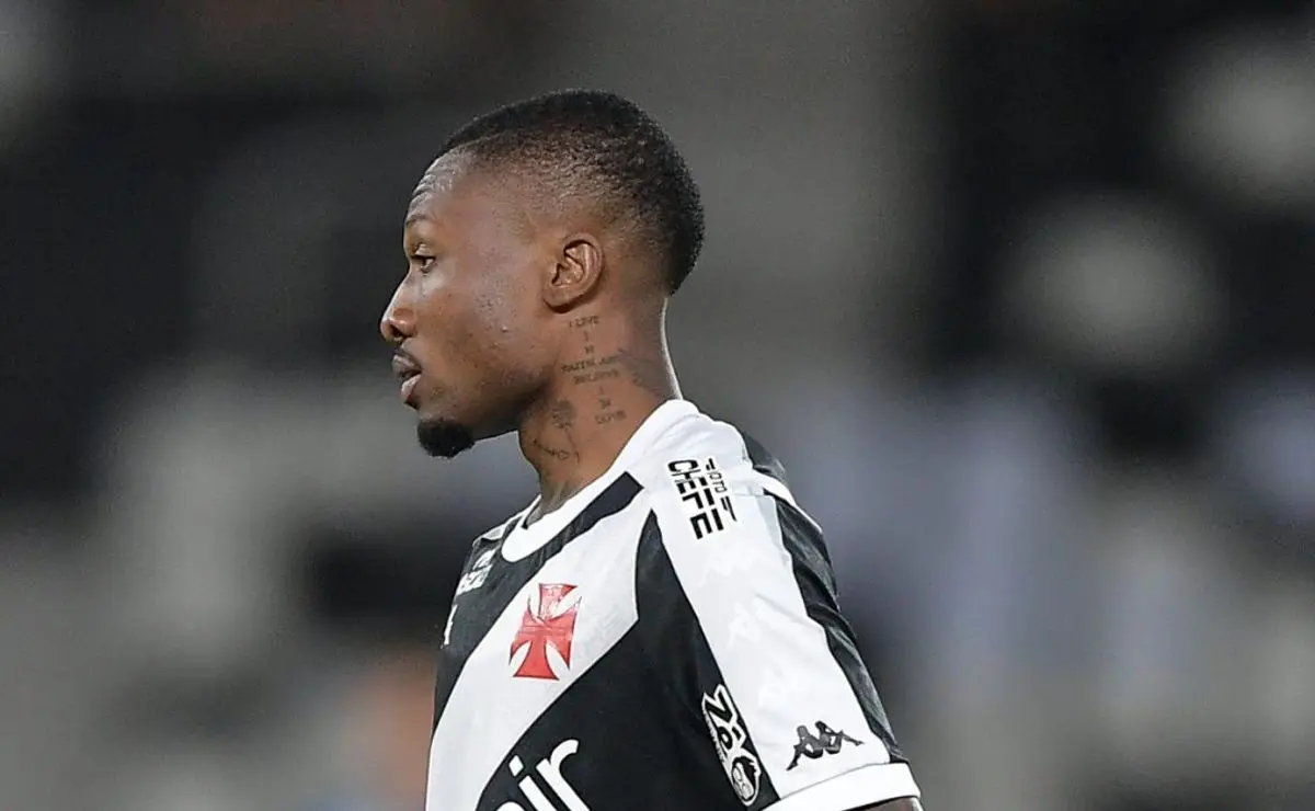 Loide Augusto: Salário de R$ 500 Mil no Vasco e o Fracasso em Campo