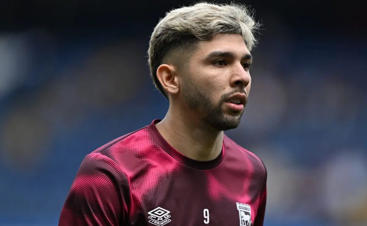 Enciso Almeja Brighton Apesar de Rumores com Flamengo, mas Clube Inglês Mantém Cautela