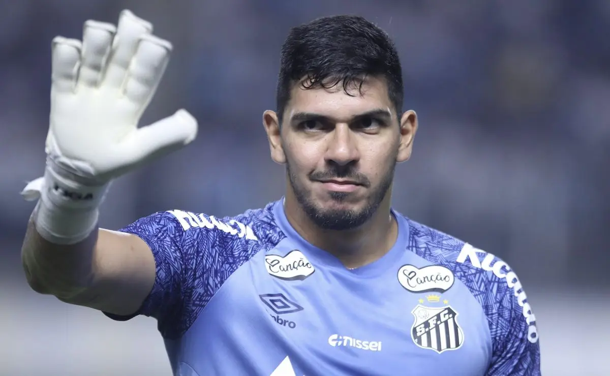 Bastidor: João Paulo, sondagens e a condição do Santos.