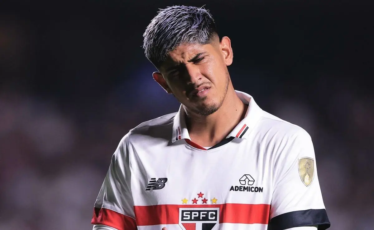 São-paulinos detonam Alan Franco após falha em jogada de risco contra o Botafogo