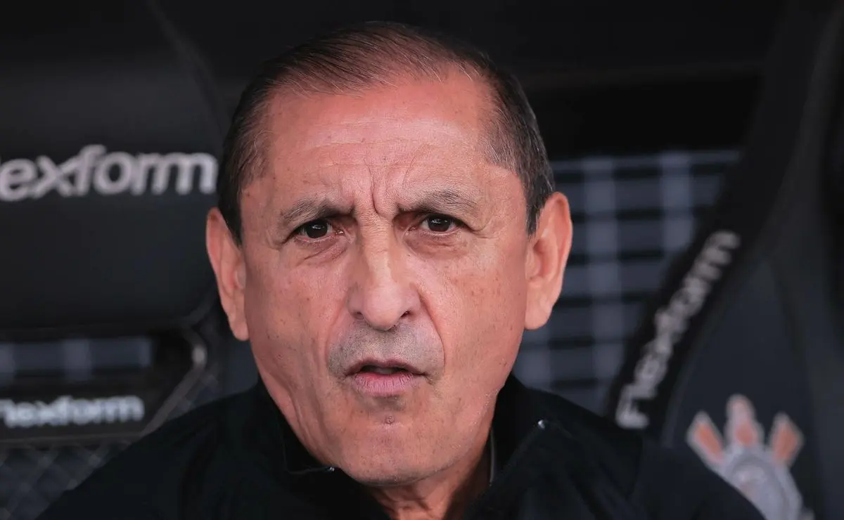 Ramón Díaz Deixa o Corinthians Após Desempenho Positivo e Números Expressivos