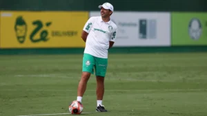 Palmeiras: Abel analisa mudanças e pode ter reforço contra o Fortaleza
