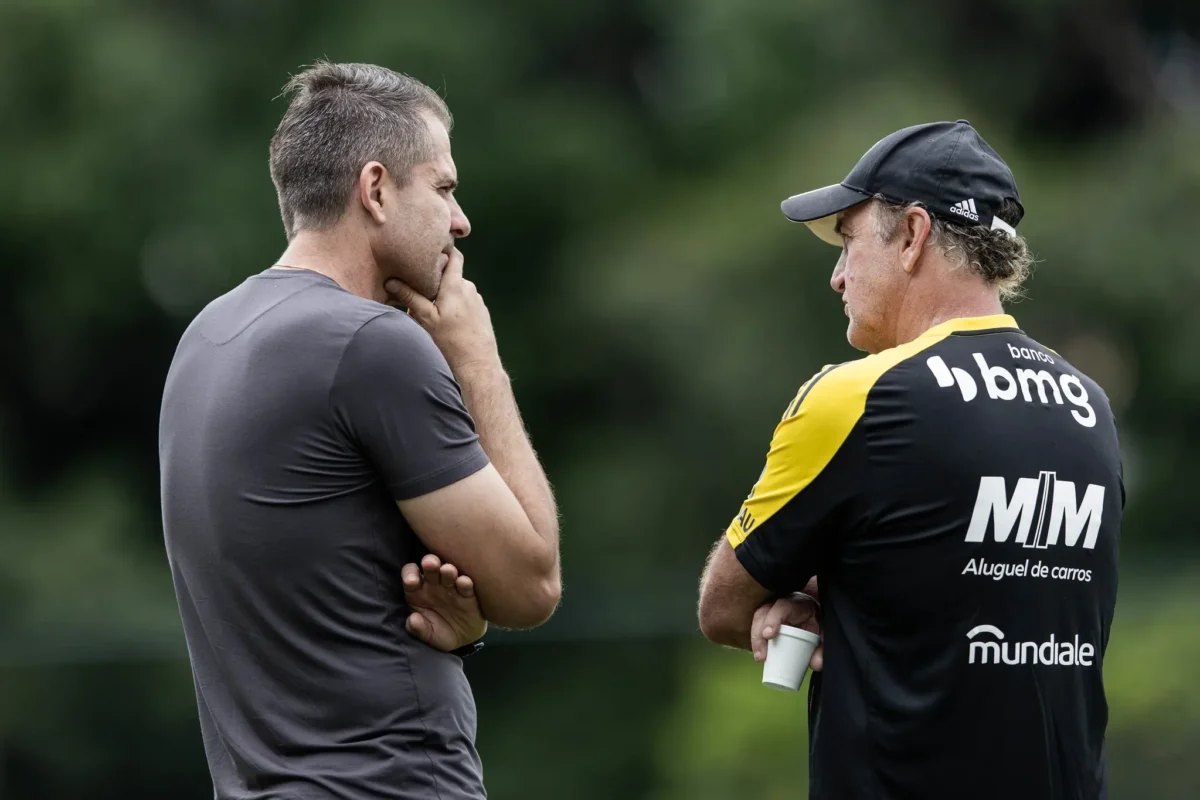 Atlético-MG escalado: Rabello na zaga e Cuca finaliza preparação para duelo com o Botafogo
