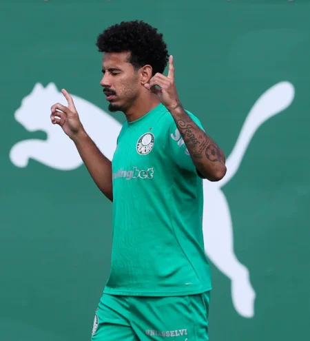 Palmeiras: Lucas Evangelista disponível para o jogo contra o Fortaleza
