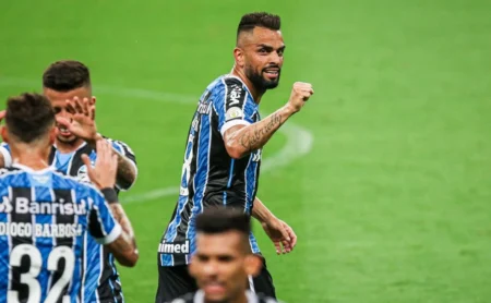 Maicon Confia na Vitória do Grêmio contra o Internacional no Gre-Nal 447: "Mudança de Rumo"